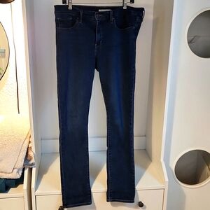 311 SKINNY shaping levis